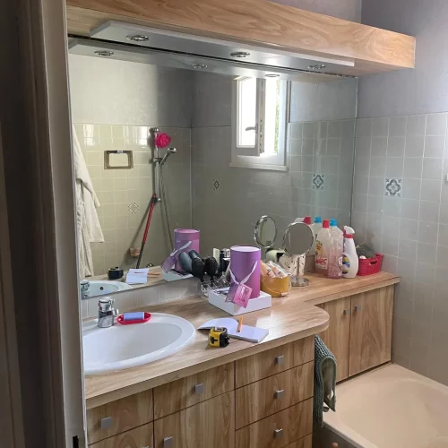 Meuble de salle de bain bois imposant